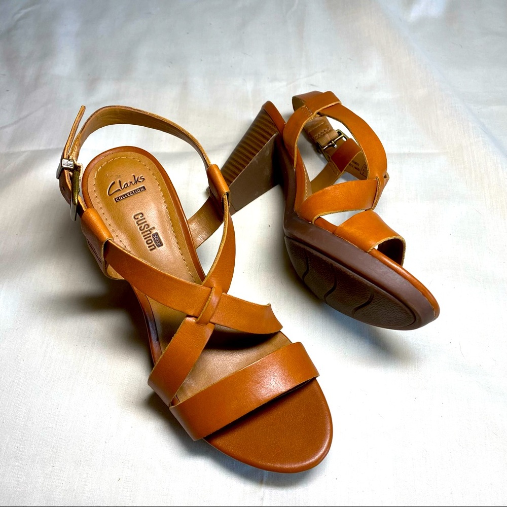 Clarks Jaelyn tan leather sandal sz 7